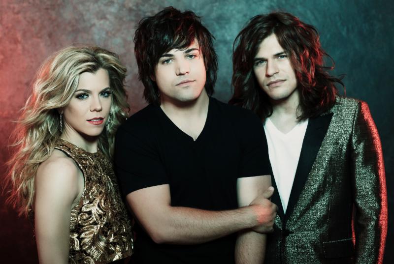 The Band Perry to Perfrom Tomorrow Night on Pitbull’s New Year’s
