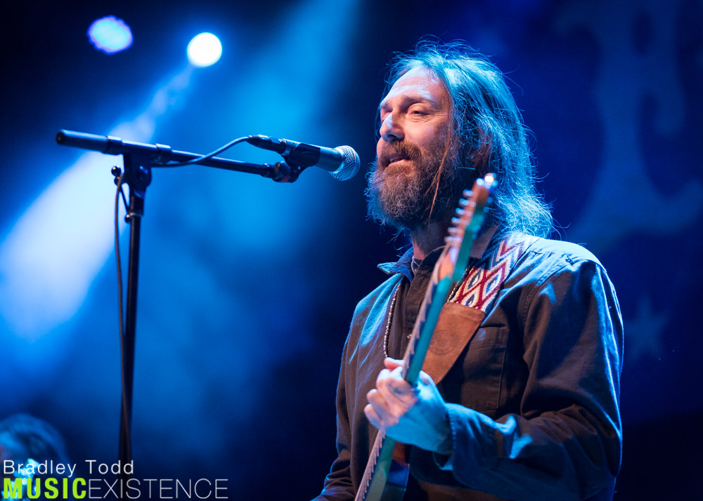 Chris Robinson Brotherhood: It's All Over Now, Baby Blue – No Treble