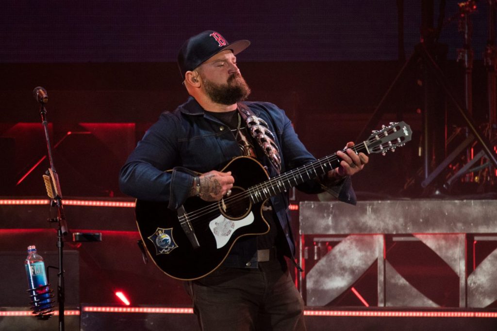 zac brown fenway shirt